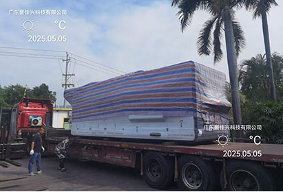 Plastic Three Station Thermoforming Machine shipement